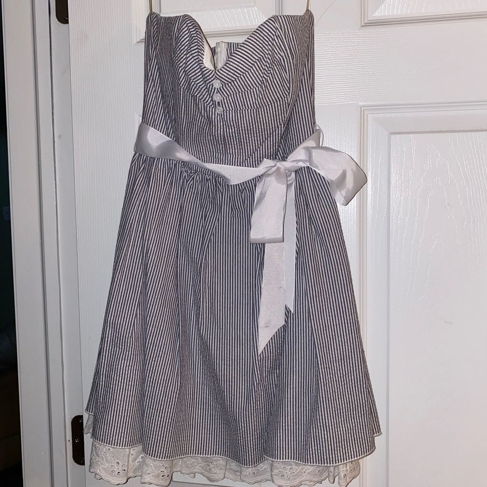 Strapless dress juniors size 3